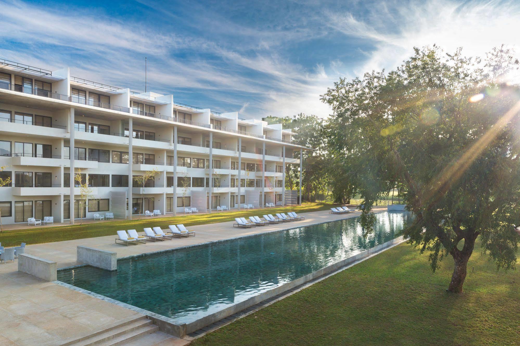 Jetwing Lake Dambulla Exterior photo